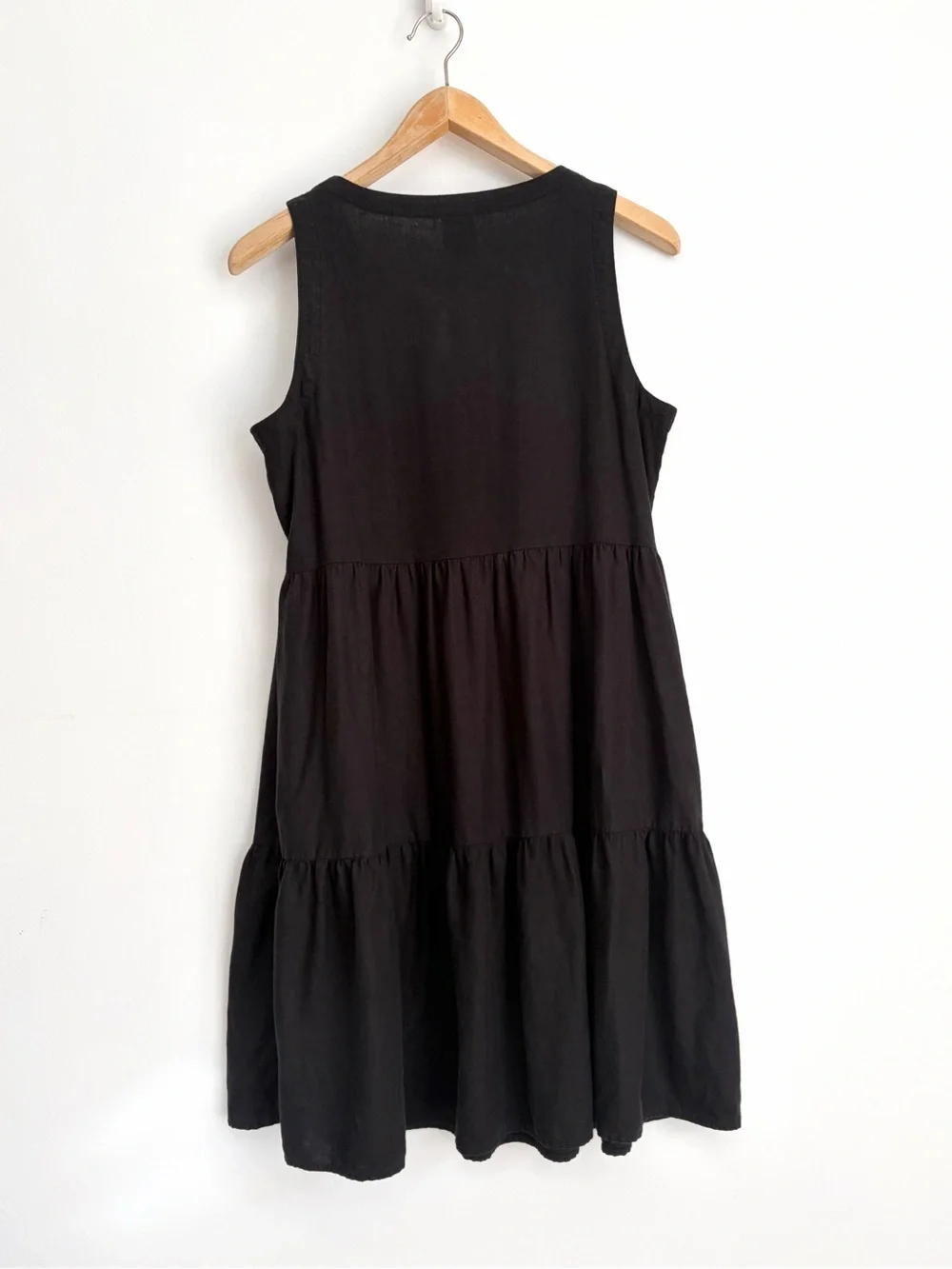 Matty M Linen Tiered Dress - Pockets - Size M - Picture 2 of 7